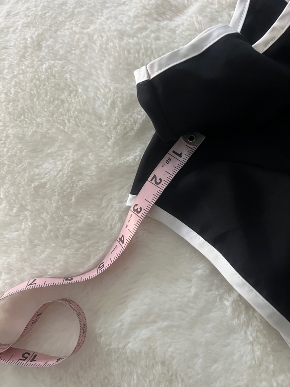 NWT Nike Women's Black Athletic Shorts with White Trim, Dri-fit size 3X - Picture 13 of 16